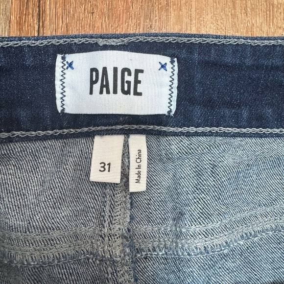 PAIGE Jax Knee Short - Picture 3 of 4